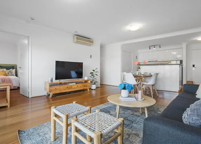 Stunning 2Br Cbd Apartment Next To King\'S Park