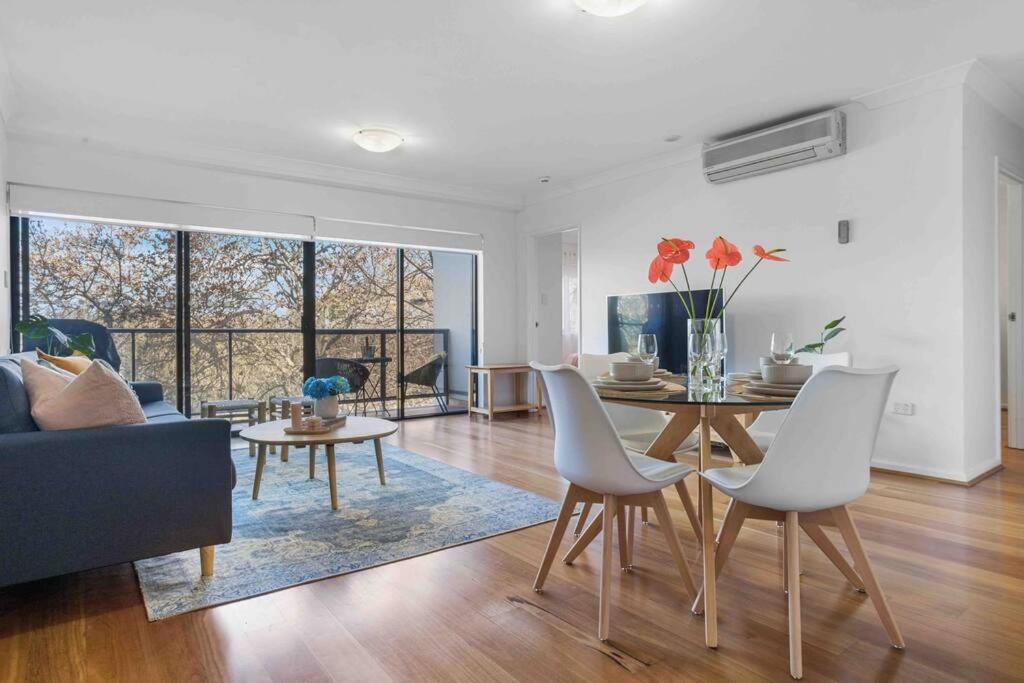 Stunning 2br Cbd Next To King's Park Apartment *