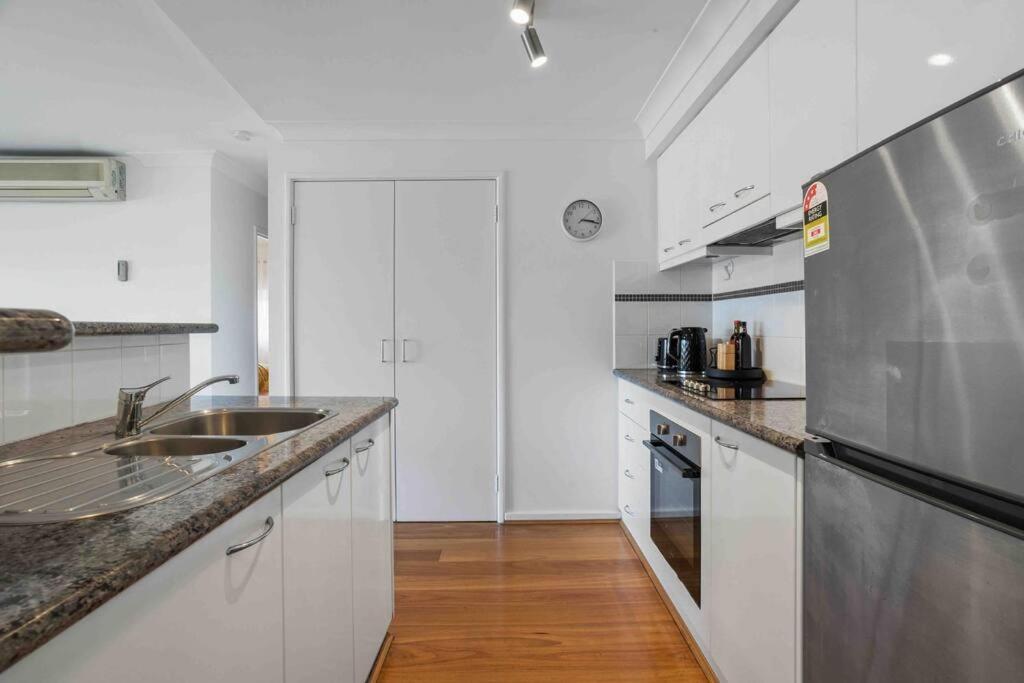 Apartment Stunning 2br Cbd Next To King's Park Perth