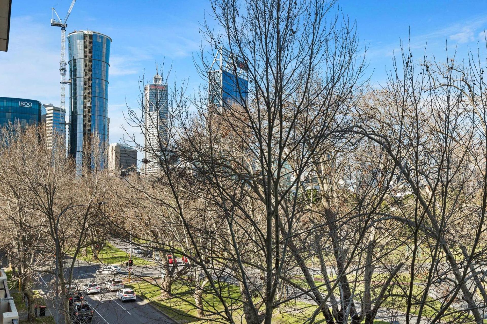 Stunning 2br Cbd Next To King's Park *